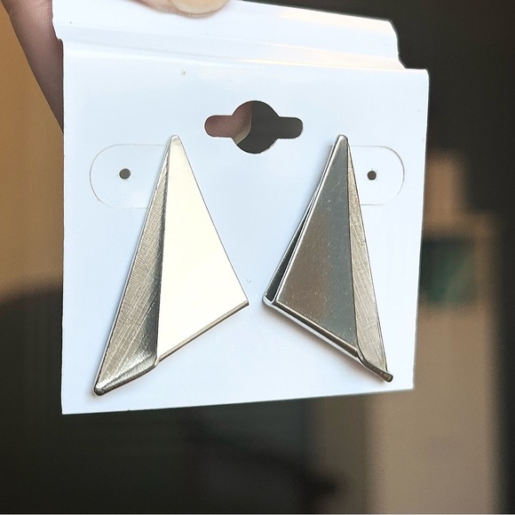 Vintage Silver Triangle Stud Earrings 80s Geometric Modernist Statement - Picture 9 of 9